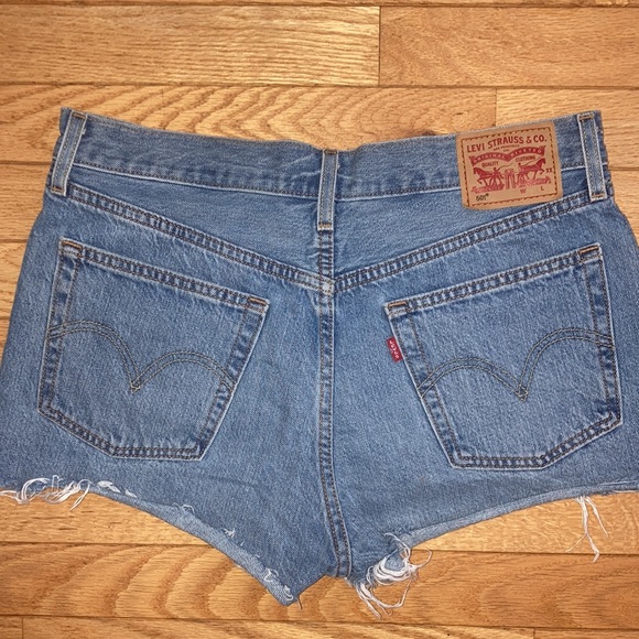Levi’s 501 shorts! - Picture 2 of 3